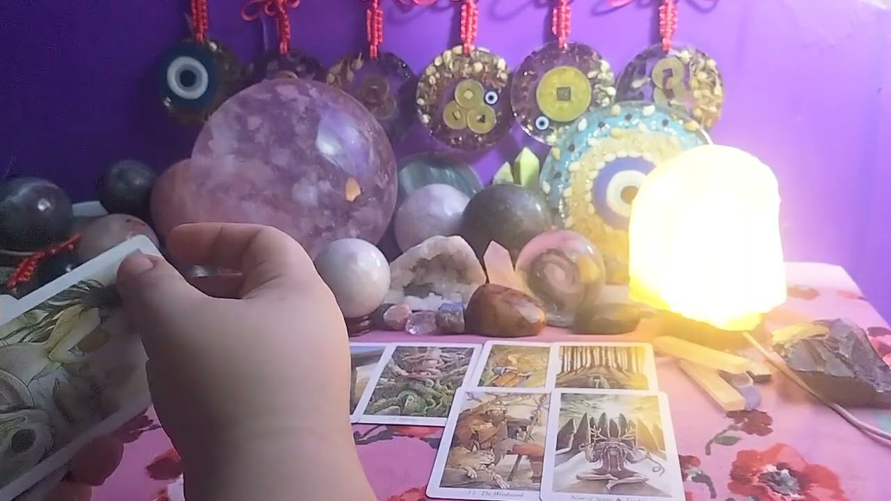 Libra♎ Haharap sya sayo pero hiyang hiya na. Tuwing namamahinga ikaw tinitignan nya. #libra 