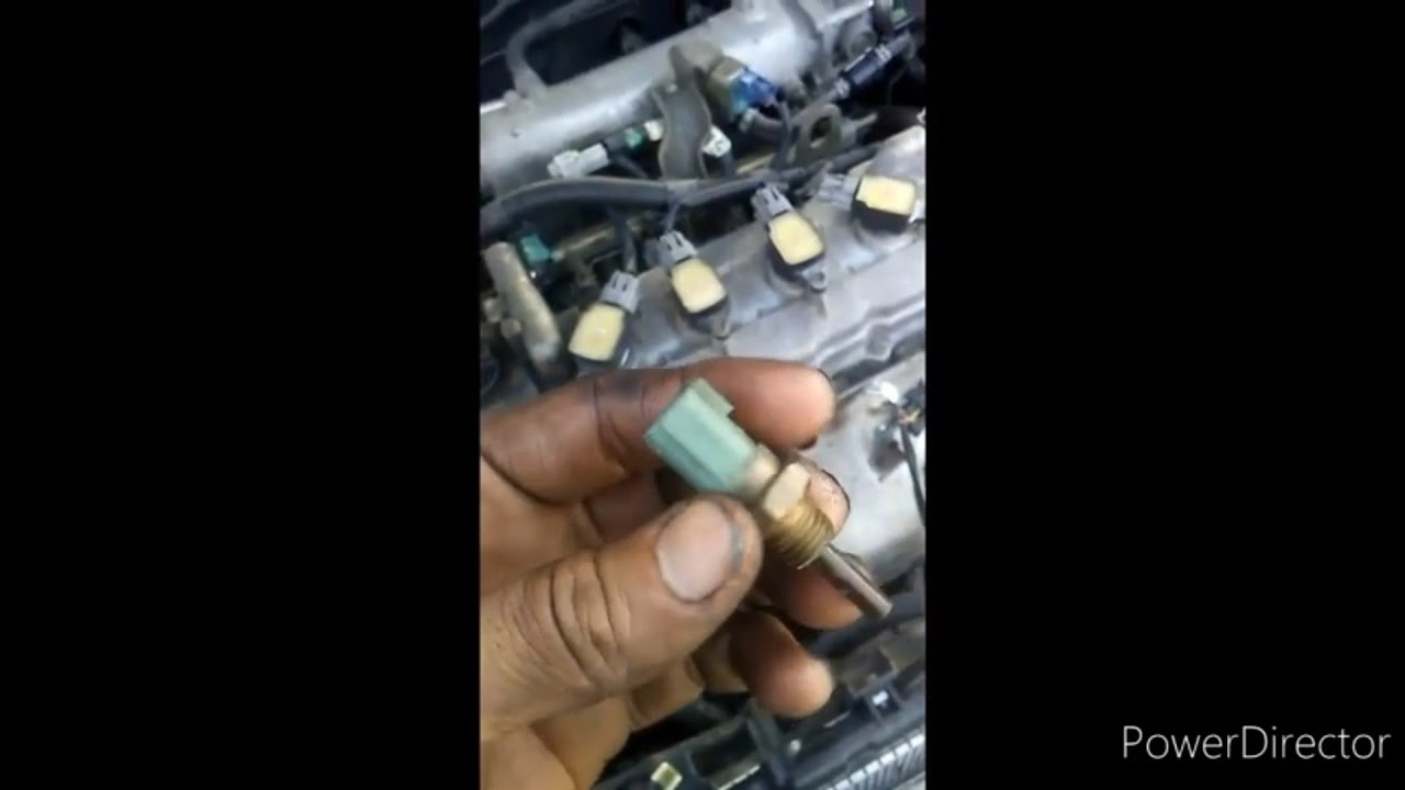 Como cambiar un sensor de temperature nissan sentra 2005 YouTube