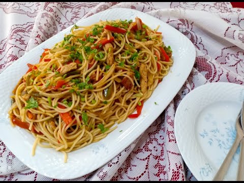 Vidéo: Spaghettis Au Poulet Et Légumes