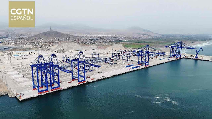 Sale el primer buque de carga del megapuerto construido por China en Perú