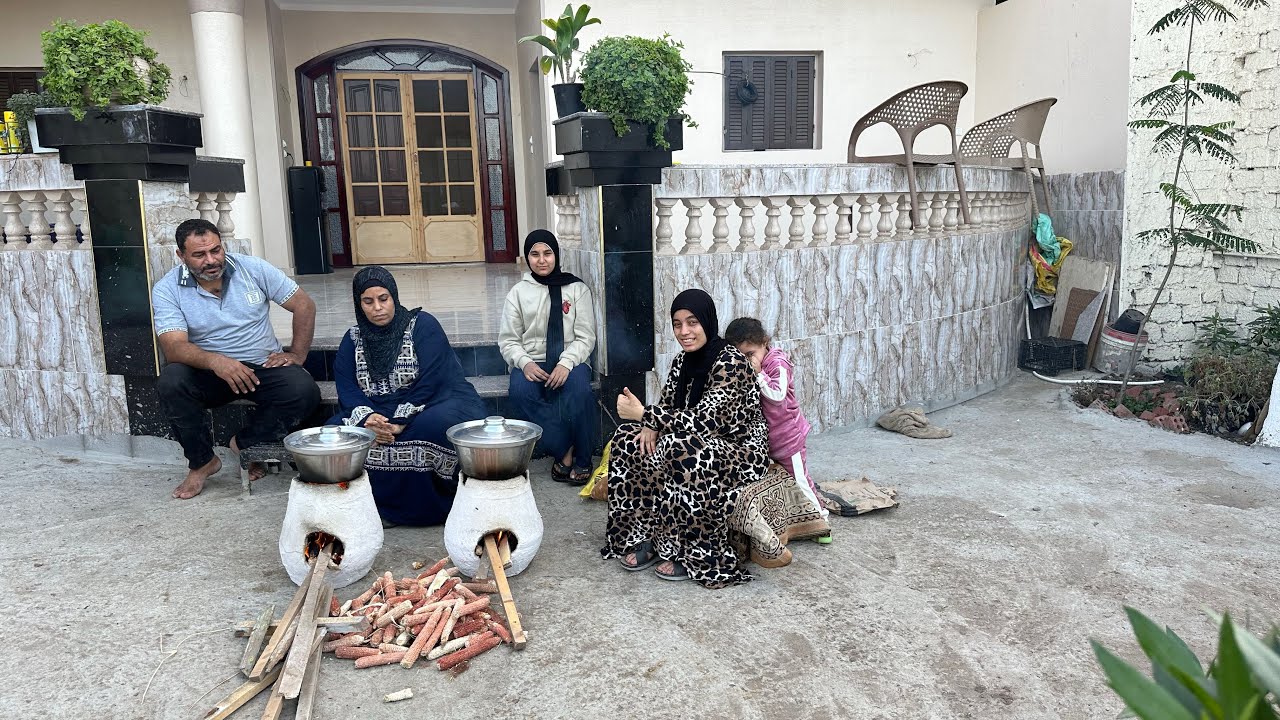 مش كل من هب ودب يعرف يعمل شغلنا👌لآكل من ولع كنون ورص حلل وصحون 💪جمعت ولادى عيشنا ايام زمان😂