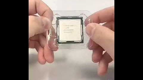 Unboxing Intel Core i7 9700 - 8 Cores and Max Turbo 4.7GHz  #unboxing #intel #cpu #i79700