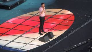 National Anthem - Brett Eldredge (CMA Fest 2013)