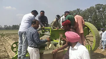 Automatic Potato digger and beg loder