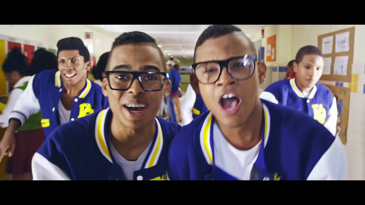 Lucas e Orelha   Preta Perfeita Clipe Oficial