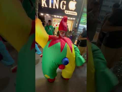 حفله سيرك في الشارع 