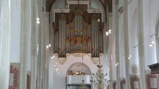 Viering op Paasmorgen in de Martinikerk in Doesburg
