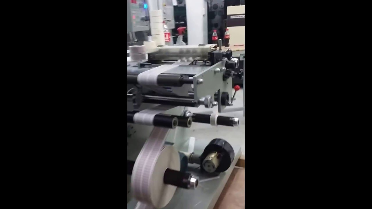 Embobinadora Revisadora Vertical con Slitter EF-DS-12.5 - YouTube