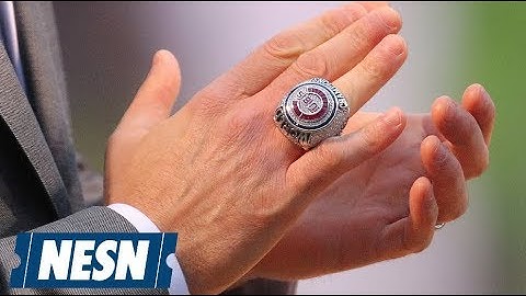 Chicago Cubs Give Steve Bartman A World Series Ring