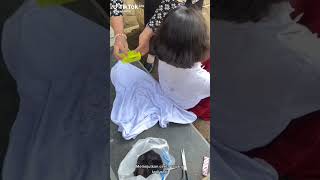 Sedang Viral ‼️ Rambut Anak SD Penuh kutu, Tindakan Guru tua pujian👏 screenshot 3