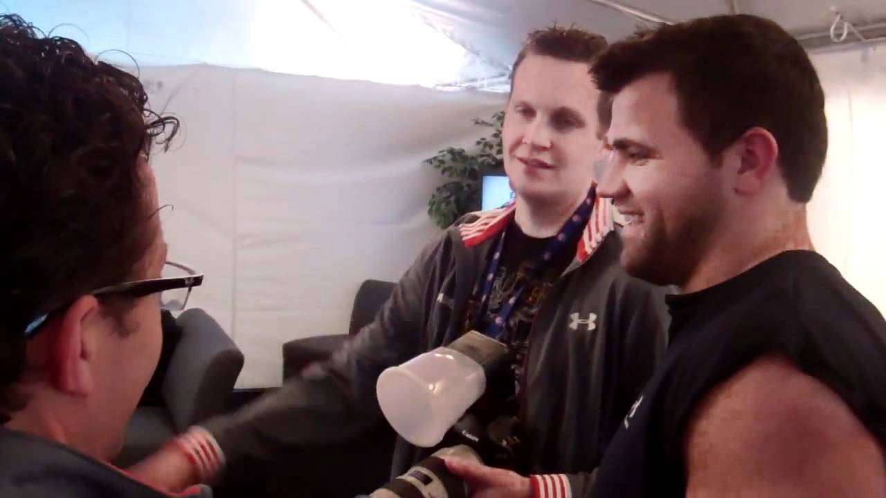 Madden Cover Shoot Peyton Hillis arrives - YouTube