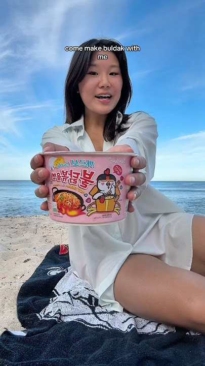 my tummy hurt after this #beach #buldak #mukbang #beachcooking #beachbuldak