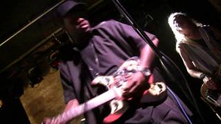 Eric Gales - VooDoo Chile LIVE at Bunkers