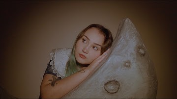Man On The Moon (Official Music Video)