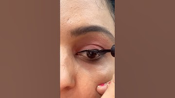 Create Winged Eyeliner in 10 seconds 👀 #eyeliner #wingedeyeliner #makeup #shorts #makeuphacks
