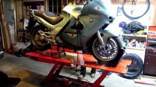 Testing HarborFreight Motorcycle Lift with BMW K1200GT