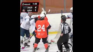 Kids Hockey Captain Saves Teammate from Fight 😄💪🏼👍🏼 U17 (2007) #shorts