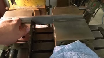 Tramming in dual vises