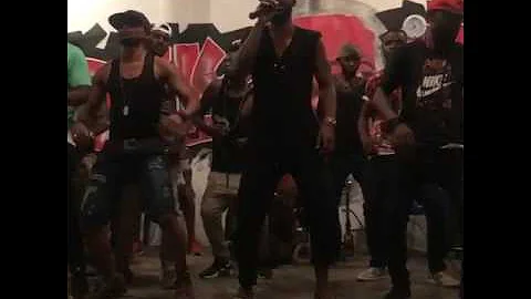 En Repetition, Fally Ipupa azo dondwa na Eloko Oyo