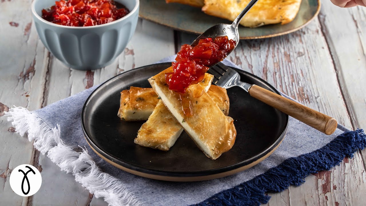 Πεντανόστιμο ταλαγάνι σε φύλλο κρούστας με μαρμελάδα ντομάτας #tsoulomageiremata | Giorgos Tsoulis