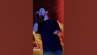 بی هوا بدون مقصد سمت طوفان تو می رم ... #اجرای_زنده #محسن_یگانه #کنسرت #ساری #آهنگ #خیال_تو #ماه_عسل