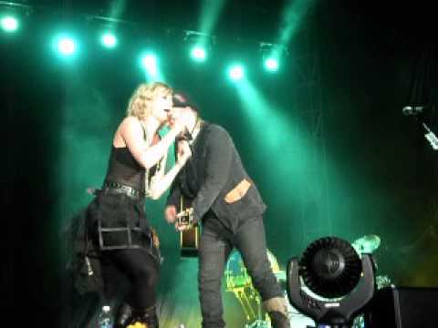 Sugarland - Settlin 8-25-11