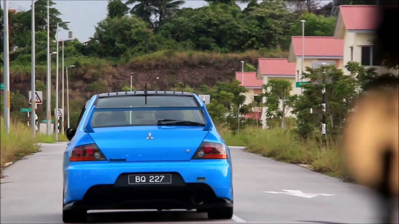 evo 9 smurf blue