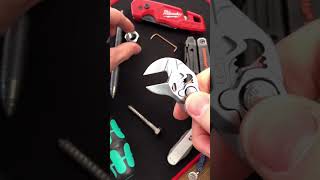 🤔 Knipex Pliers for Your EDC? #edc #knipex #pliers