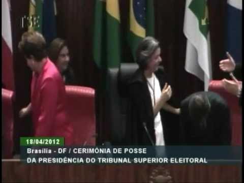 TRE-PR on X: 🤔Já assistiu a uma cerimônia solene de posse? 💁 Hoje, às  14h, toma posse a nova juíza da corte do Tribunal Regional Eleitoral do  Paraná (TREPR), Dra. Flávia da