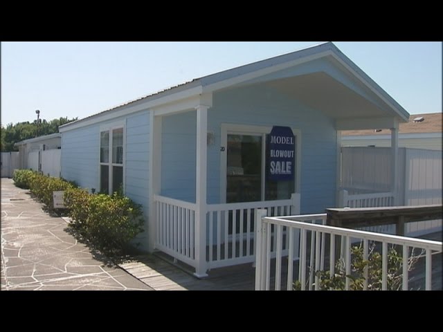 Check Out These 500-Square-Foot Mini Homes - Youtube