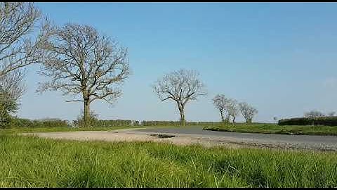 Husky 701 Leo Vince flyby