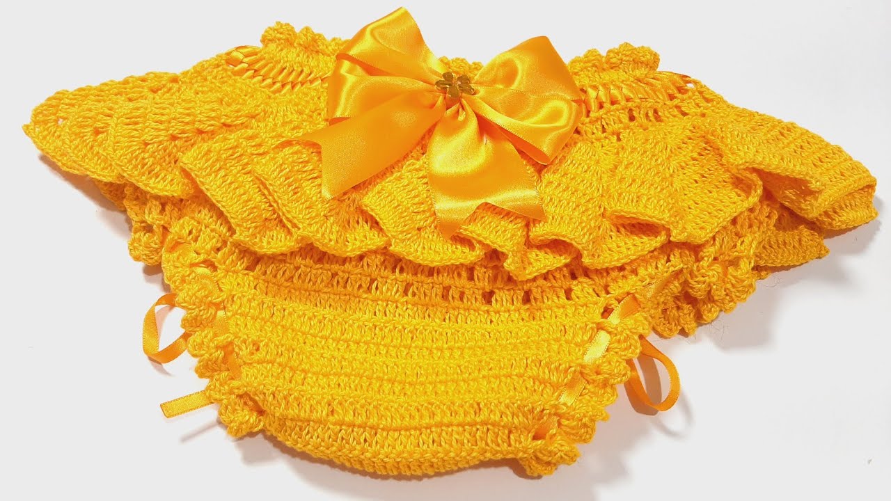 Calcinha de crochê/ Tam 0 à 6 meses