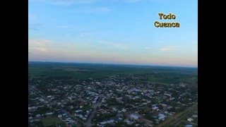 COMPACTO DRON ENTRE LA TIERRA Y EL CIELO TRES ALGARROBOS Todo Cuenca