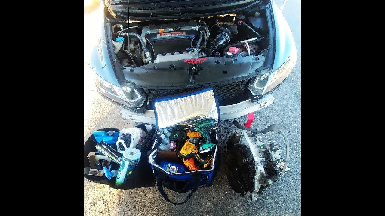 8th Gen Civic SI Transmission removal - YouTube