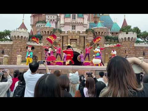 春節ならではの華やかなご挨拶、香港ディズニーランドの「Mickey’s Year of the Dragon Celebration」