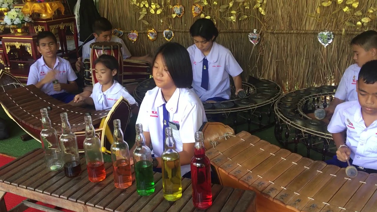 ในหลวงของปวงชน บรรเลง (โรงเรียนพิจิตรอินเตอร์)