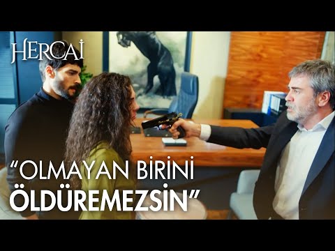 Reyyan Miran'ın önüne geçti! - Hercai Efsane Sahneler