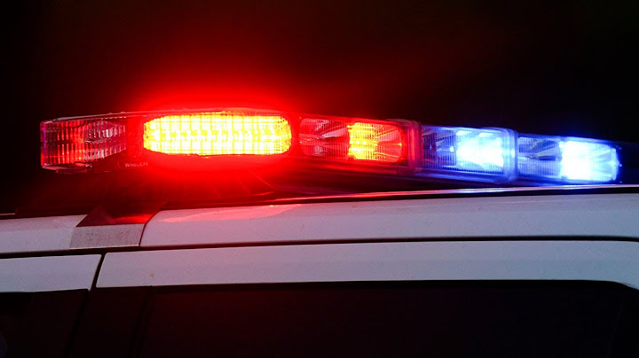 Police searching for woman after toddler dropped off at hospital dies