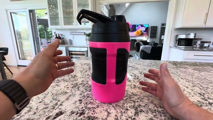 HowDoesShe - These 64 oz Under Armour water jugs are