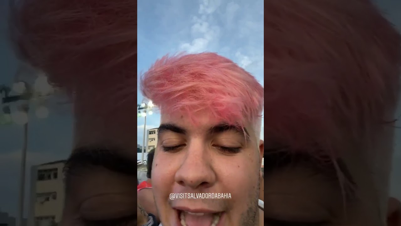 Álvaro curtindo o carnaval em Salvador