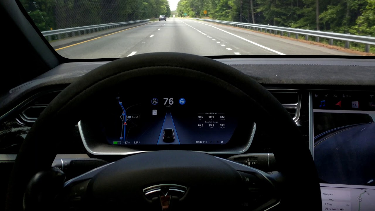 TESLA 🚗 AutoPilot 2018.21.9 Auto Lane Change TEST