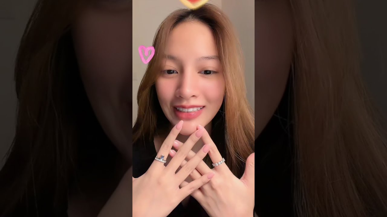 Он хвастается своим кольцом, дорогая! 😜😜 Огурец phinyanech.h, любимчик Бэйб 🥰