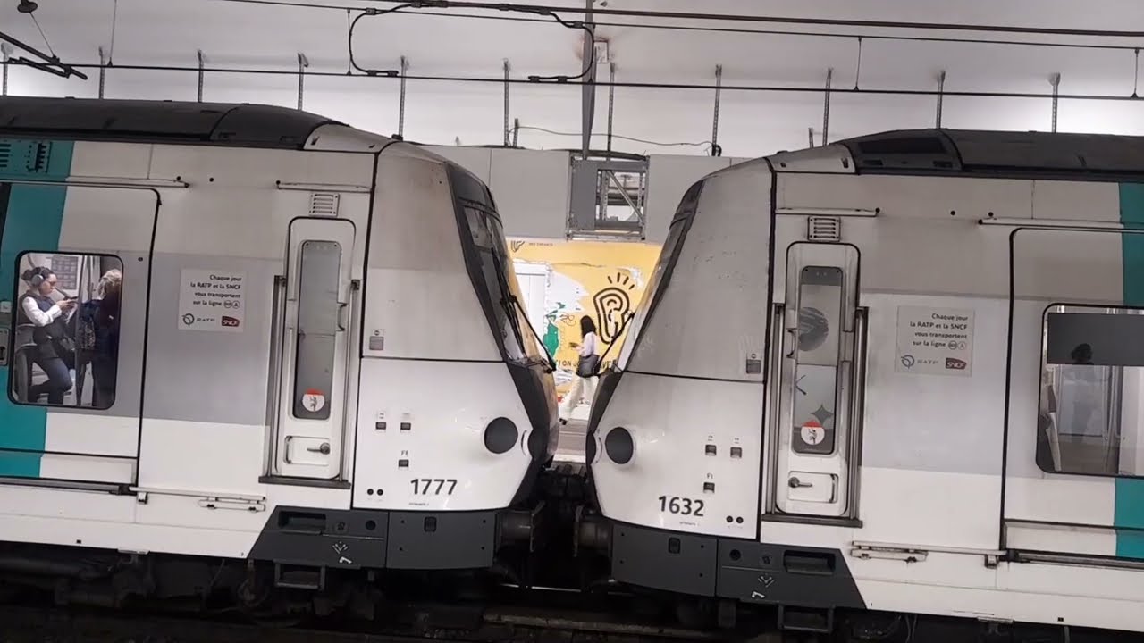 RER A à Charles de Gaulle Etoile - MI2N A et MI09.