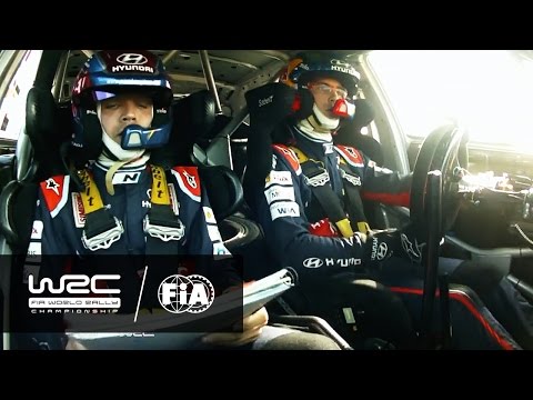 WRC - Insights 2016: TEAMWORK - Neuville & Co-Driver Gilsoul