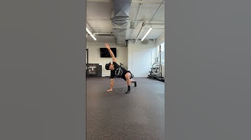 Spiderman Lunge to Thoracic Rotation