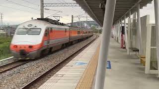 2022/12/12 135次自強號 豐富站通過