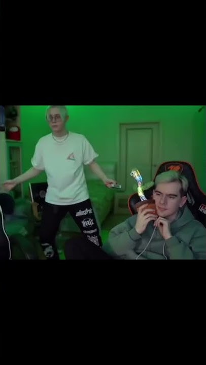 #твич #стрим #братишкин #дрейк #twitch #bratishkinoff #draketut - YouTube