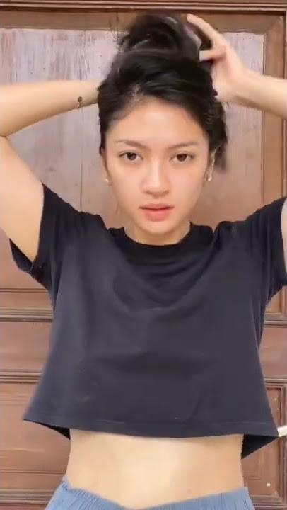 #shorts #goyangtiktok #tiktokcantik #cewekcantikviralgununggede #tiktokviral #tiktok #viral #cantik