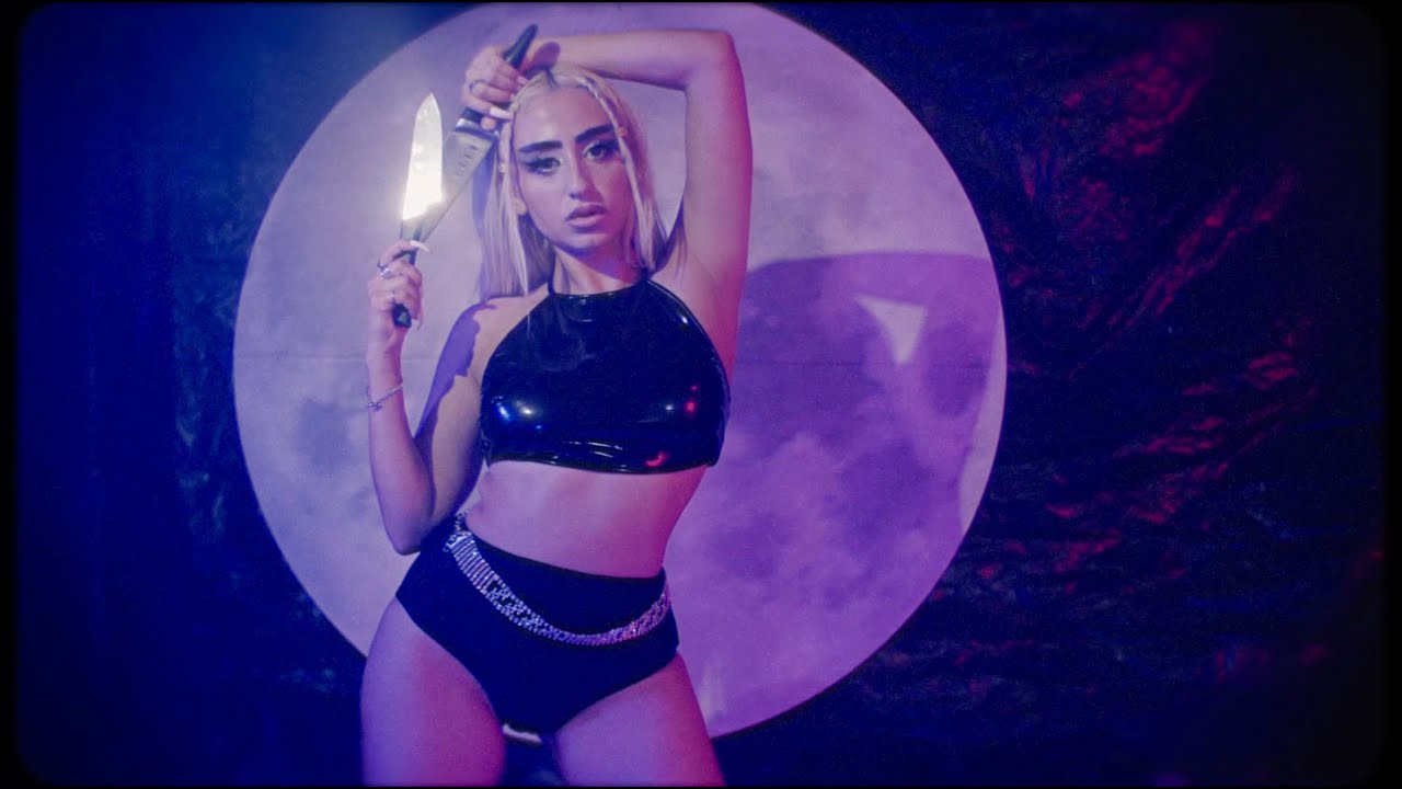 Tonton Disco Shrine | Closer (Official Music Video) di YouTube Tonton Disco Shrine | Closer (Official Music Video) di YouTube