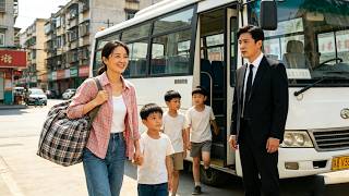 霸道總裁對一位勇敢的單親母親一見傾心，卻不知她的四個孩子竟然全是他的親生骨肉。